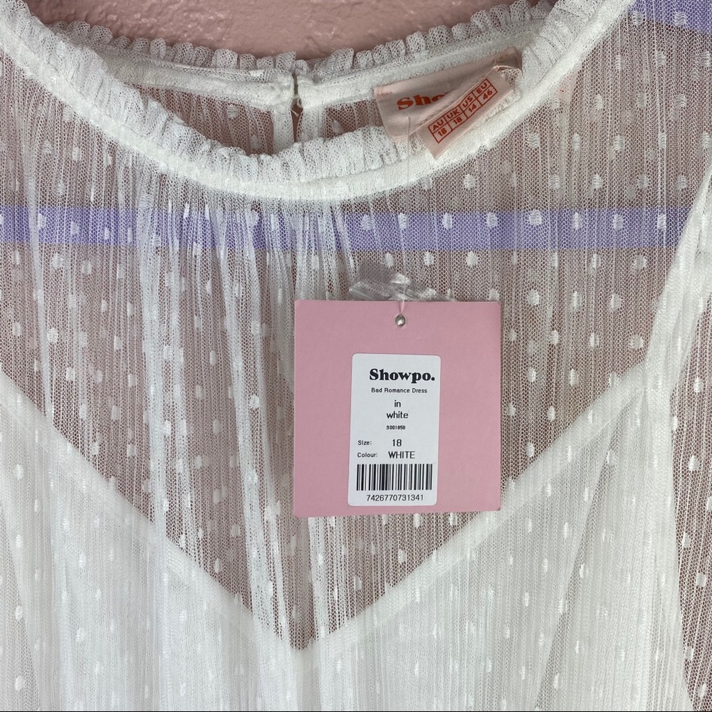 Showpo Bad Romance Dress - Picture 5 of 7